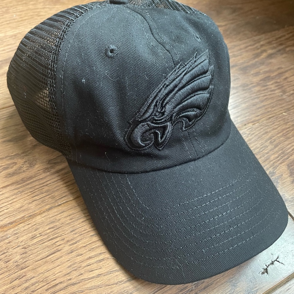 Philadelphia Eagles black snapback hat